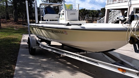 Hewes 16.9 redfisher