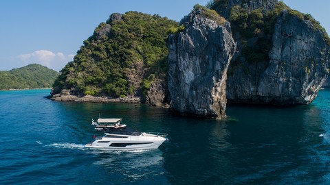 Fairline 50 Squadron