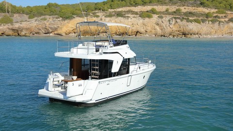 Beneteau Swift Trawler 35