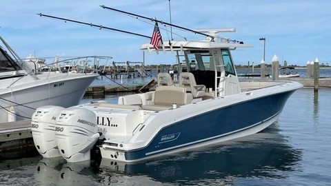 Boston Whaler 330 Outrage