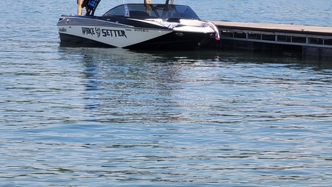 Malibu Wakesetter 23 LSV