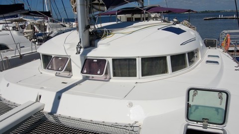 Lagoon 410