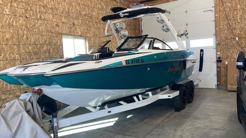 Malibu Wakesetter 22 MXZ