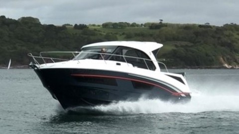 Beneteau Antares 9 OB