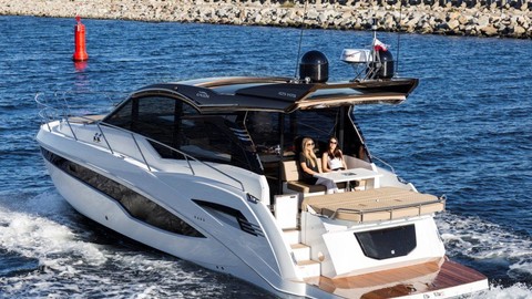 Galeon 425 HTS