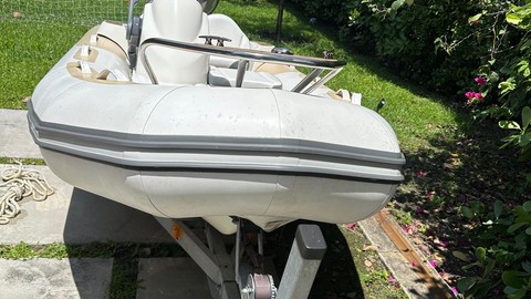 Zodiac Yachtline 380