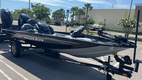 Tracker Pro Team 175 TXW