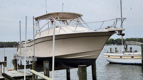 Grady-White Express 330