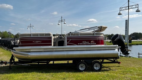 Sun Tracker Party Barge 20 DLX
