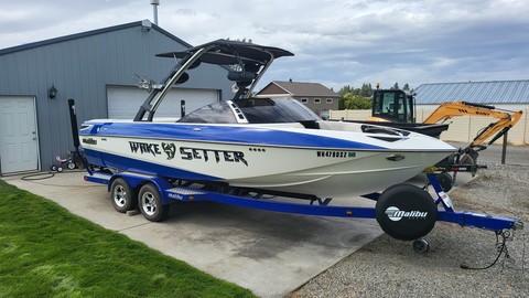 Malibu Wakesetter 23 LSV