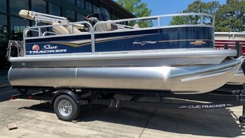 Sun Tracker Bass Buggy 16 DLX ET