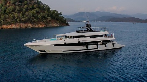 Overmarine Mangusta Oceano 43