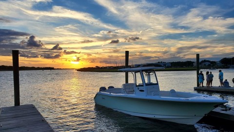 Sea Ray hunt ultra 211