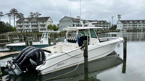 Boston Whaler 350 Outrage