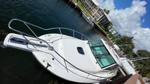 Boston Whaler 345 Conquest
