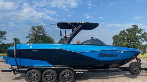 Malibu Wakesetter 25 LSV