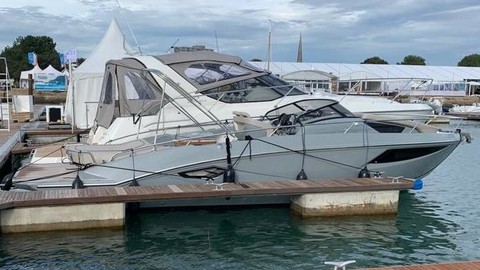 Cranchi Endurance 30