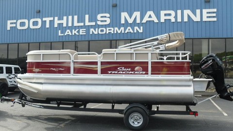 Sun Tracker Party Barge 18 DLX