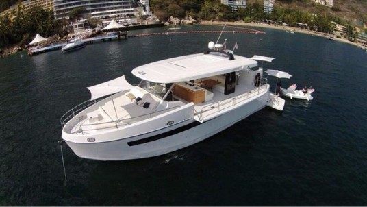 Astondoa TopDeck 63