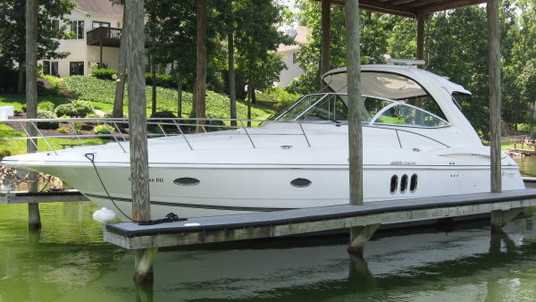 Cruisers Yachts 420 Express