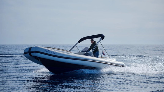 Ris Marine Exclusive 650