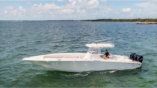 Fountain 38 center console te