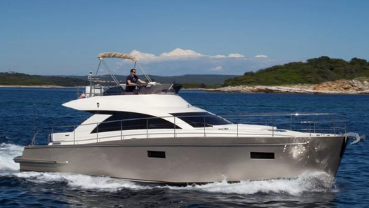 Cyrus 13.8 Flybridge