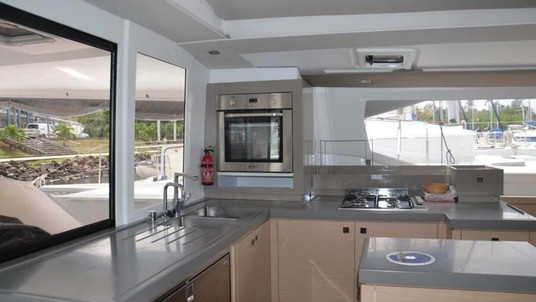 Fountaine Pajot Saona 47