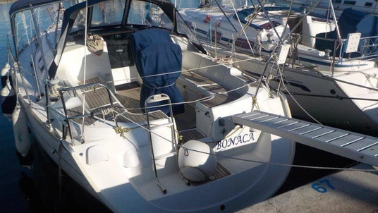 Sun Odyssey 37