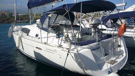 Beneteau Oceanis 43