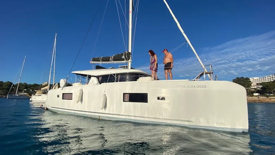 Lagoon 42