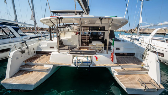 Lagoon 42 (Gen+A/C+WM)