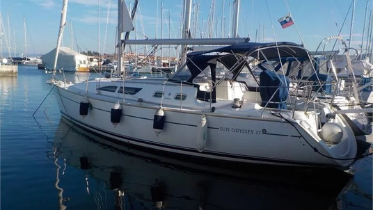 Sun Odyssey 37 (3Cab)