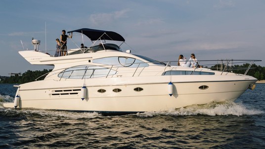 Azimut 46