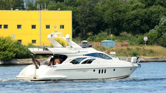 Azimut 55