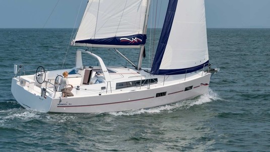 Beneteau Oceanis 38