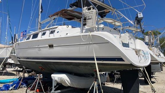 Marlow-Hunter 426 DS