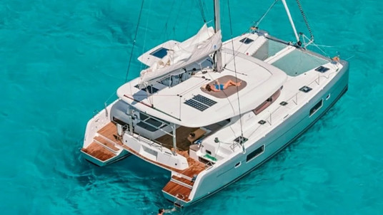 Lagoon 42 - 4 + 2 cab.