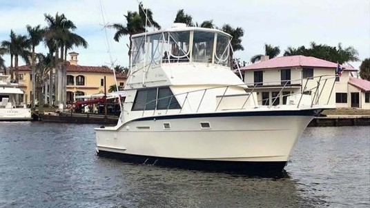 Hatteras 77 Convertible