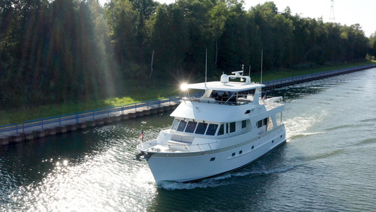 Outer reef yachts lrc cockpit motor yacht