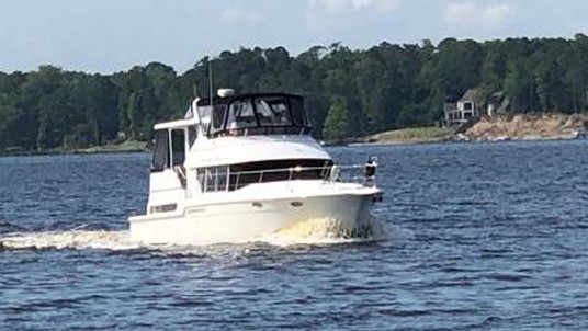 Carver 41 Cockpit Motor Yacht