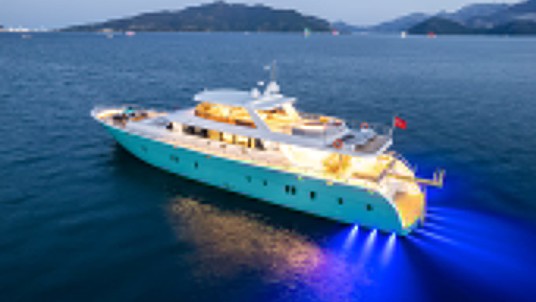 Motoryacht Deepwater