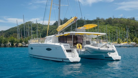 Fountaine Pajot Helia 44