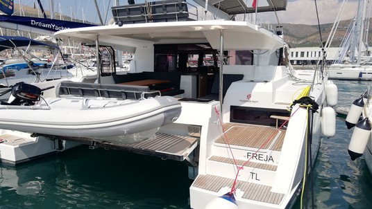 Fountaine Pajot Saona 47