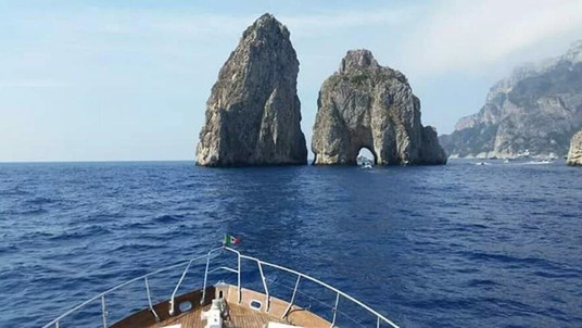 60 x 16 tri-toon passenger vessel