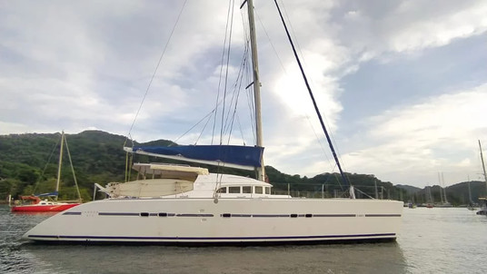 Lagoon 570