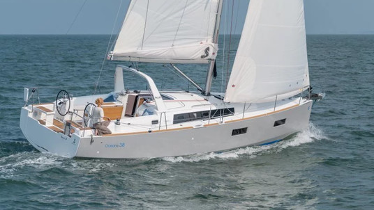Beneteau Oceanis 38.1