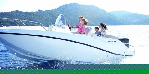 Quicksilver Activ 555 Open