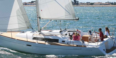 Beneteau Oceanis 37