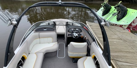 Malibu Wakesetter 23 LSV